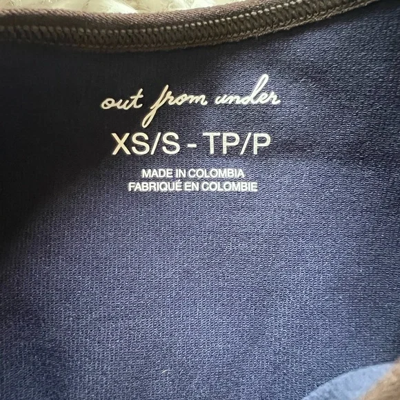 UO Crop Top - Picture 2 of 3